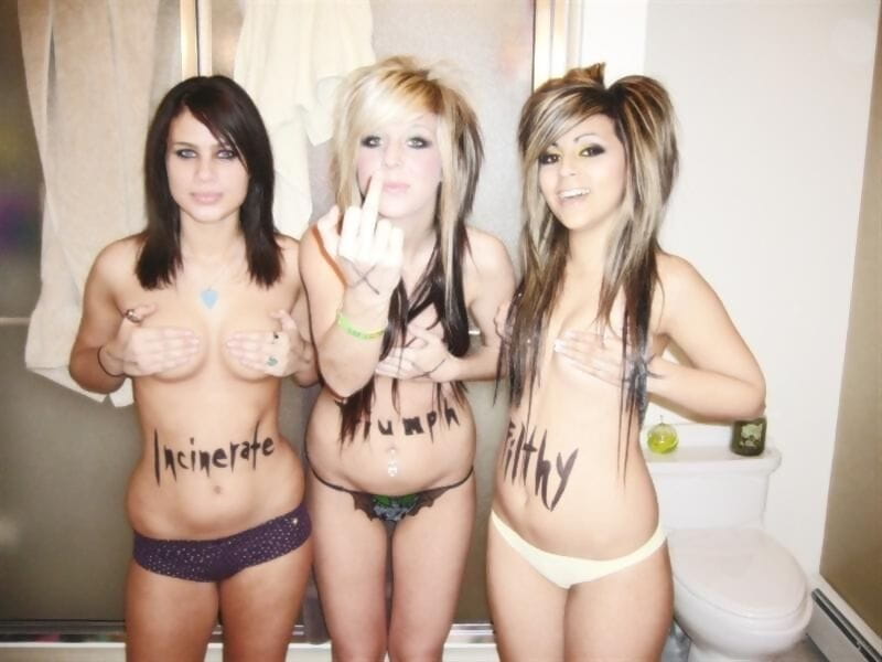 Punk teen posing with friends - part 4726 page 1