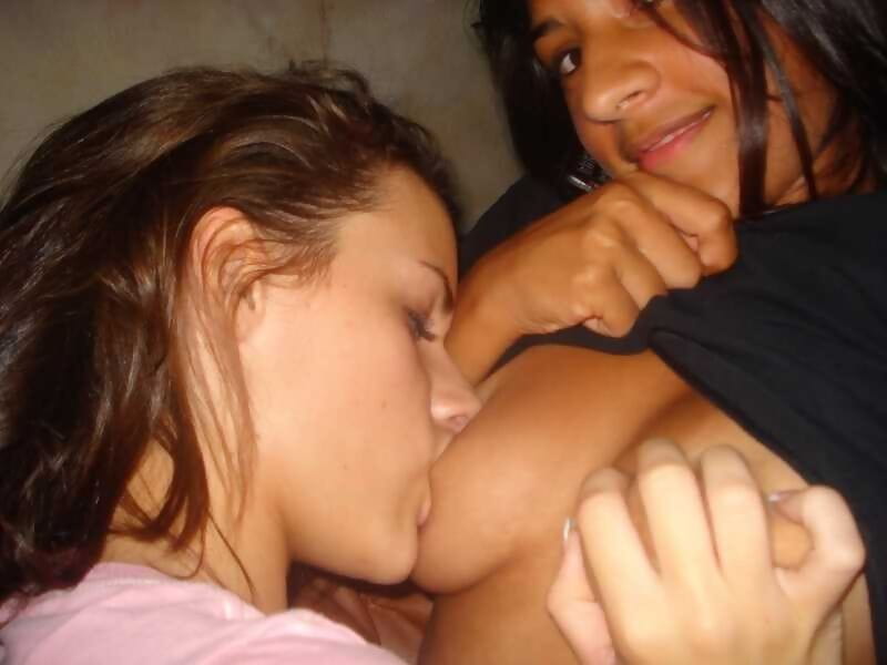 Lesbian amateur girlfriends licking and kissing - part 4412 page 1