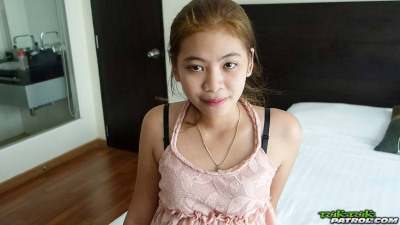 युवा थाई लड़की खेल एक चूत में वीर्य के बाद देखने का तरीका सेक्स के साथ एक विदेशी