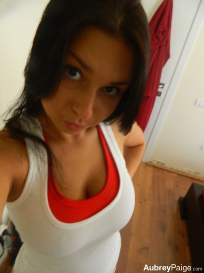 Aubrey Paige sexy selfies PARTIE 943